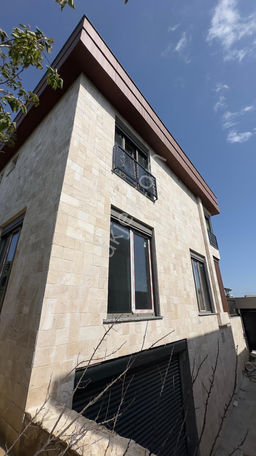 Güzelce Deniz Manzaralı Özel Yapım Taş Cepheli 4+2 Satılık Villa - Görsel 20
