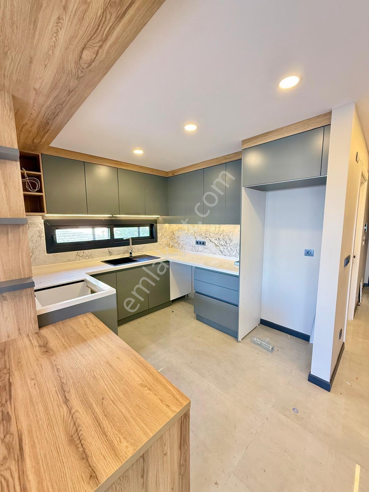 Kuşadası Soğucak’ta Satılık Sıfır  Lüks 4+2 Villa - Görsel 6