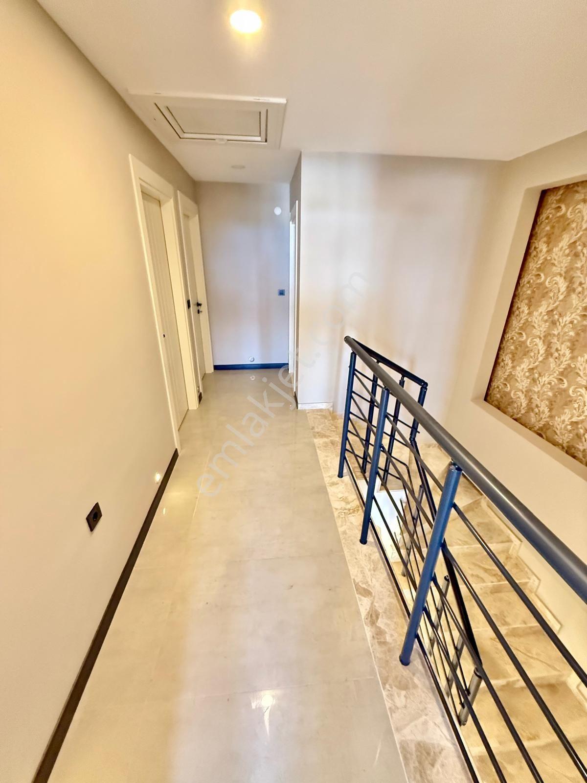 Kuşadası Soğucak’ta Satılık Sıfır  Lüks 4+2 Villa - Görsel 16