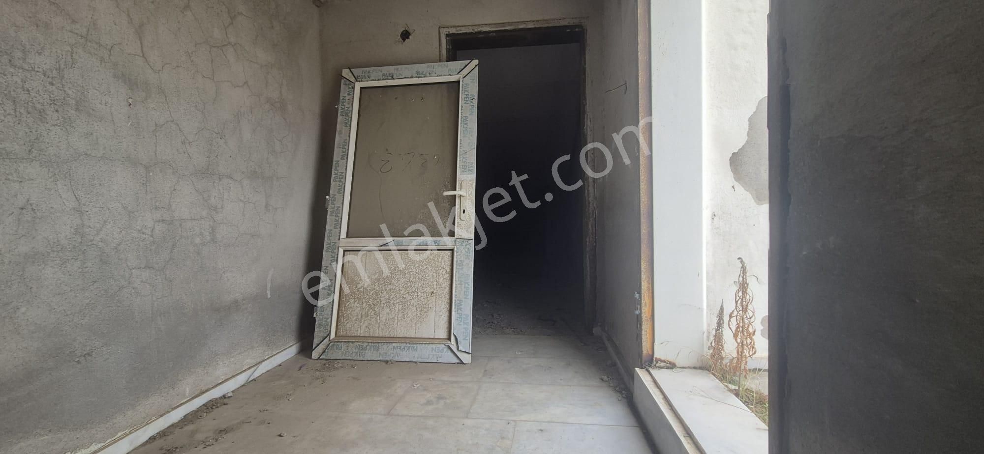 İzmir Selçuk'ta Pamucak Sahiline Yürüme Mesafesınde Pamucak Port Sitesinde Müstakil Villa - Görsel 15