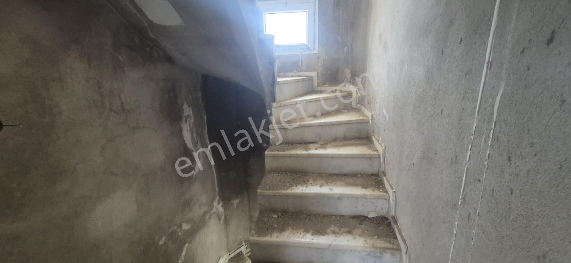 İzmir Selçuk'ta Pamucak Sahiline Yürüme Mesafesınde Pamucak Port Sitesinde Müstakil Villa - Görsel 12