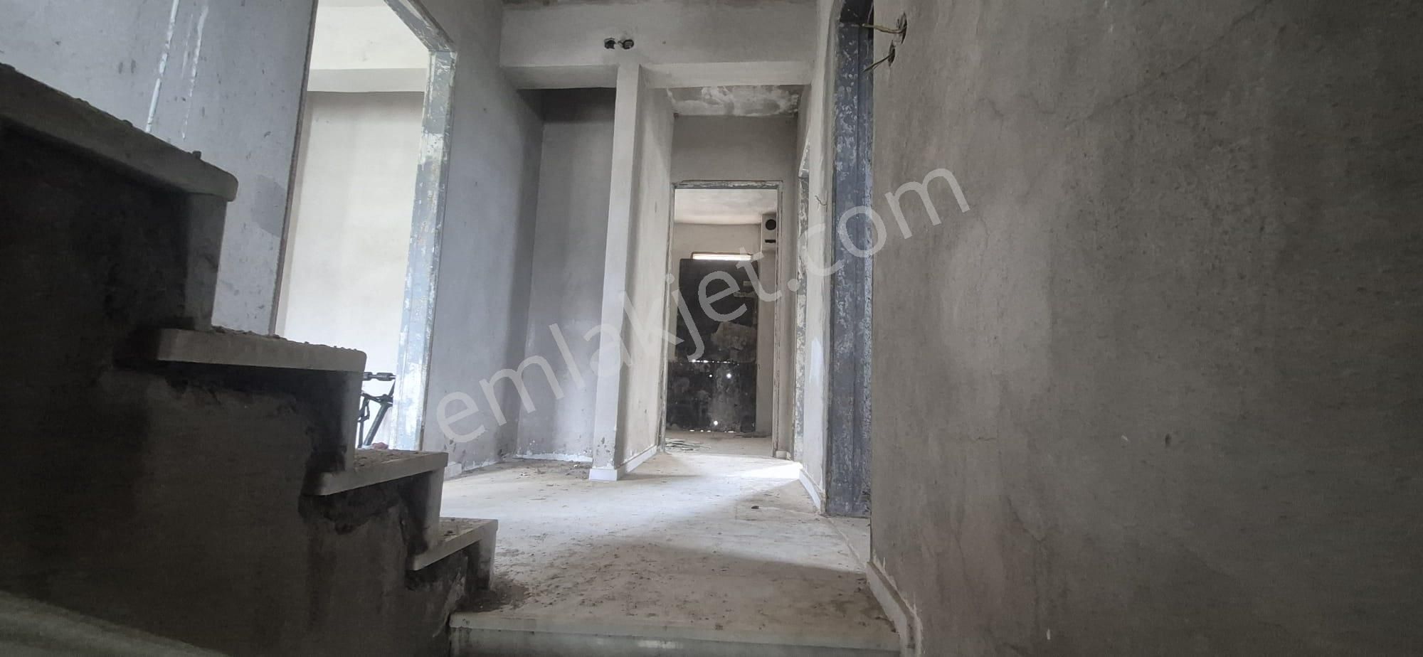 İzmir Selçuk'ta Pamucak Sahiline Yürüme Mesafesınde Pamucak Port Sitesinde Müstakil Villa - Görsel 11