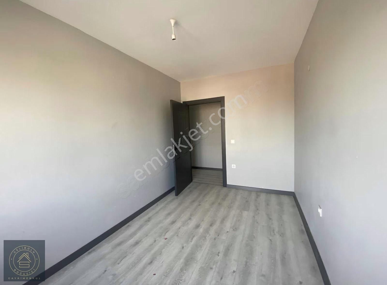 Gelibolu Panorama Evlerinde Satılık Ayrı Mutfak 2+1 Daire - Görsel 3