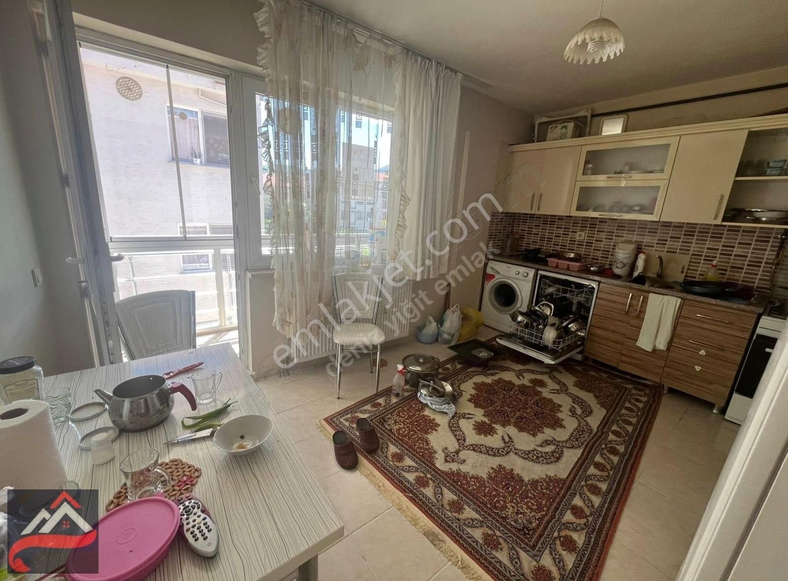 Deniz Yiğit'ten Yunusemre Mahallesinde Satılık 3+1 Daire - Görsel 3