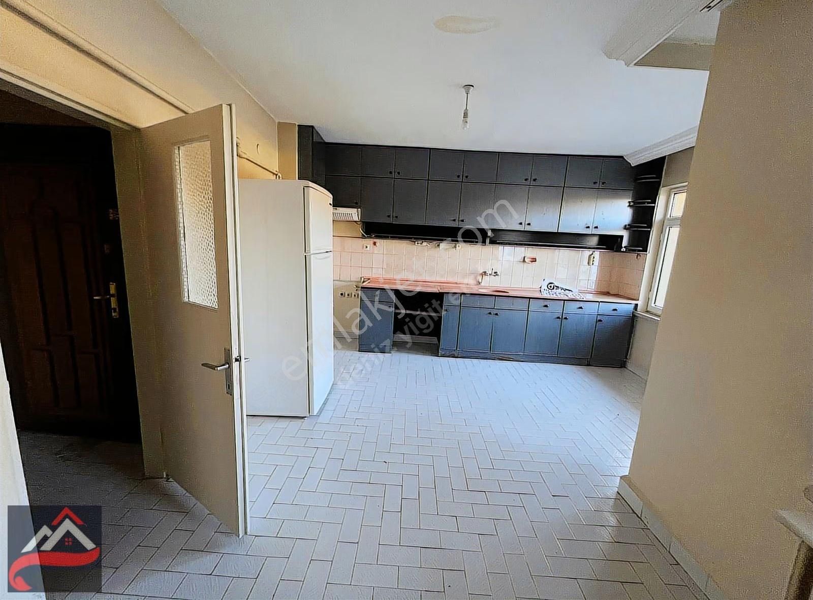 Deniz Yiğit'ten Şehrin Kalbinde Satılık 2+1 Bakımlı Daire - Görsel 7