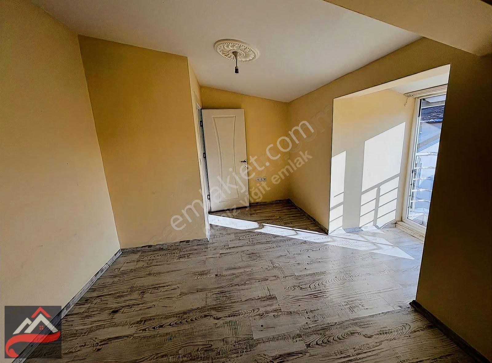 Deniz Yiğit'ten Yunusemre Mahallesi Satılık 4+1 Daire - Görsel 5