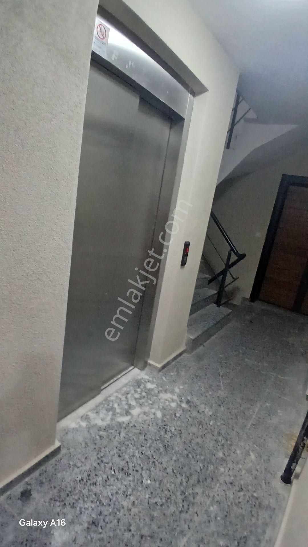 Kiralık İki Katlı Sıfır İş Yeri - Görsel 9