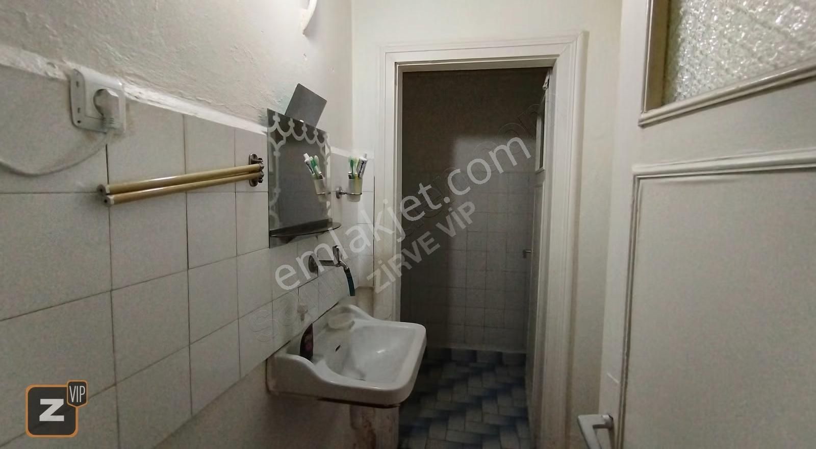 Gülük Mahallesi'nde Satılık 3+1 Daire