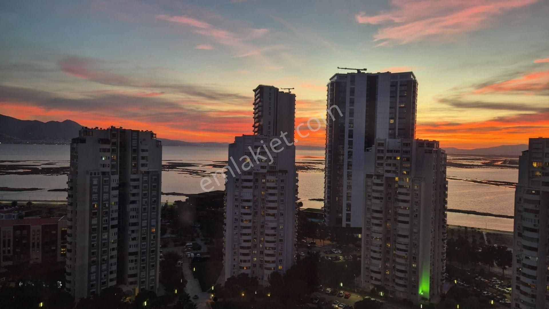 Karşıyaka Mavişehir Deniz Manzaralı Dubleks - Görsel 30