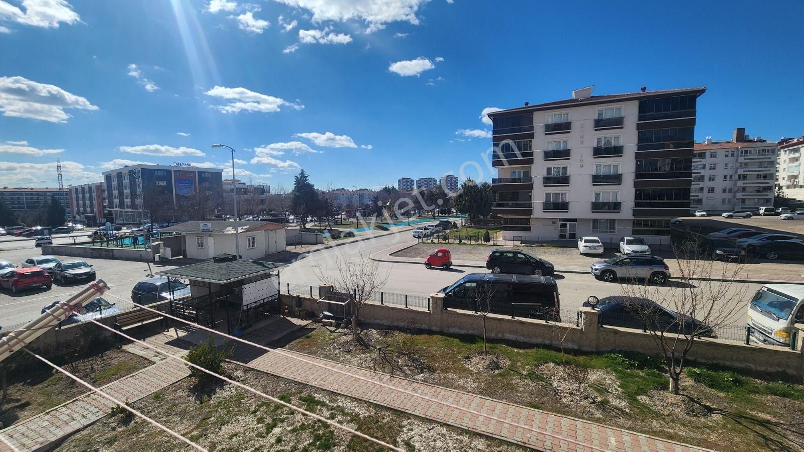 Sincan Mevlana Mahallesi'nde Asansörlü 3+1 Kiralık Daire - Görsel 22