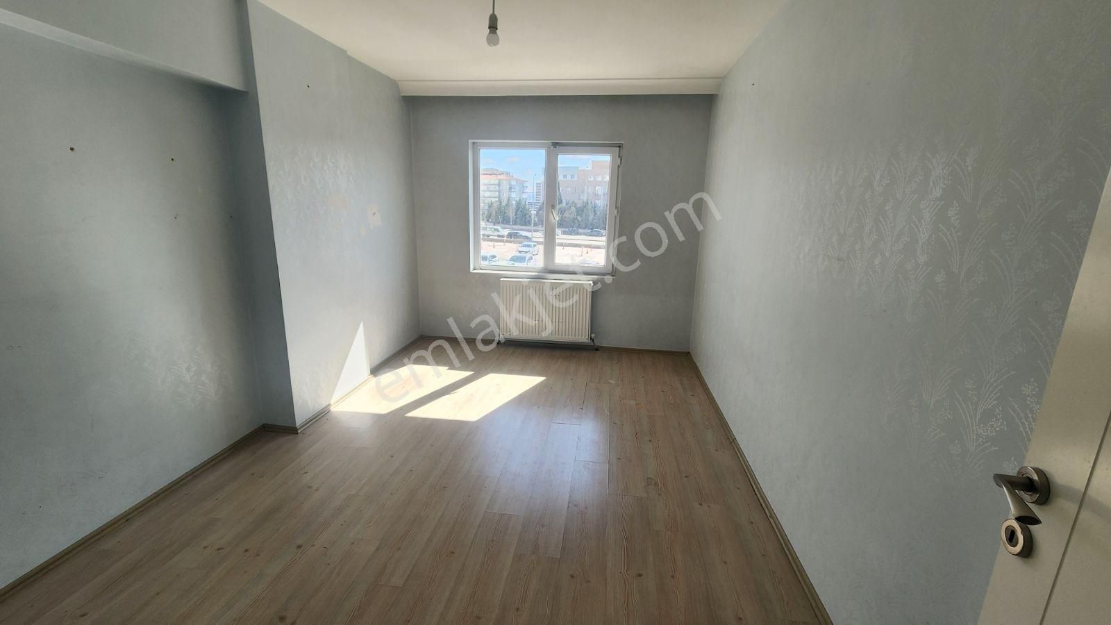 Sincan Mevlana Mahallesi'nde Asansörlü 3+1 Kiralık Daire - Görsel 5