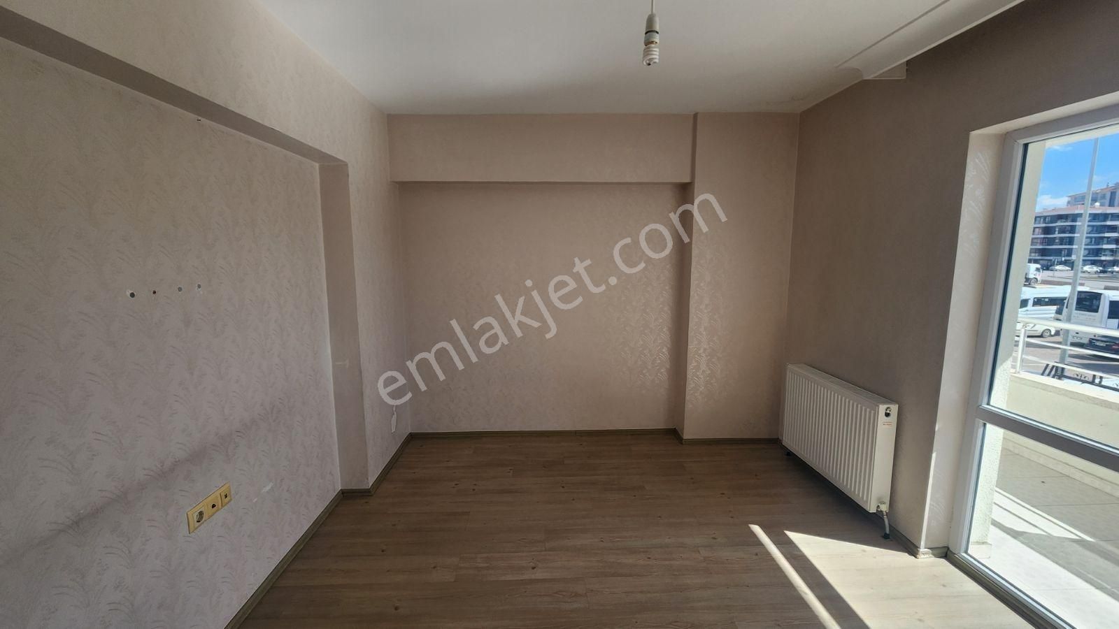 Sincan Mevlana Mahallesi'nde Asansörlü 3+1 Kiralık Daire - Görsel 3