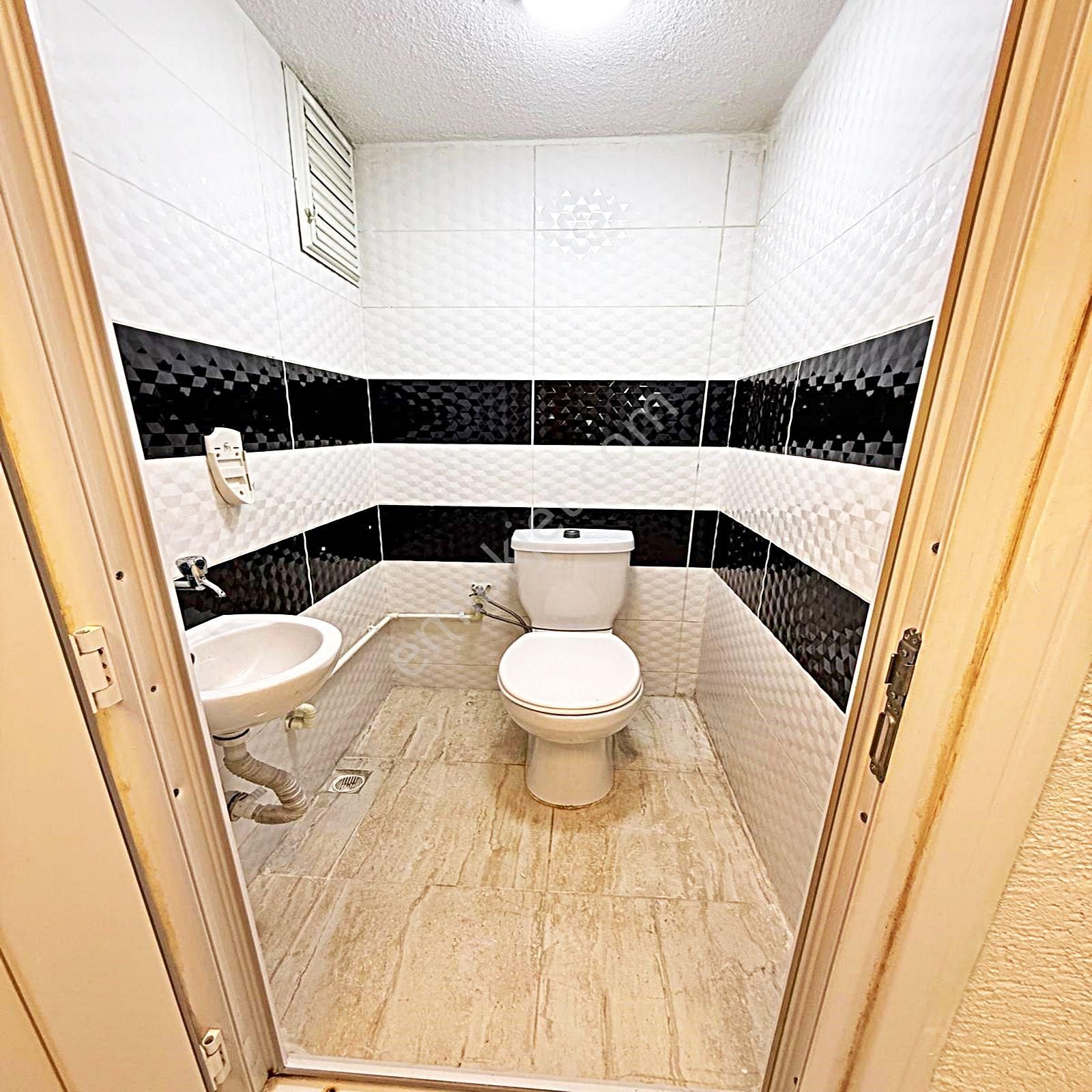 Metrobüse Yakın Lüks Sıfır 120m2 Ferah Sakin Bina Satılık Daire - Görsel 24