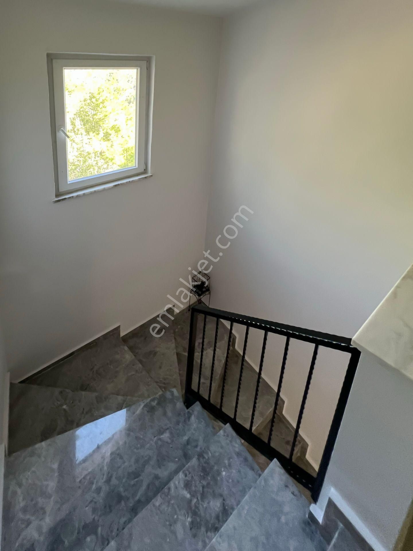 Dim Alacami 4.100 M2 Arazisi İle 4+1 İki Katlı Müstakil Villa - Görsel 17