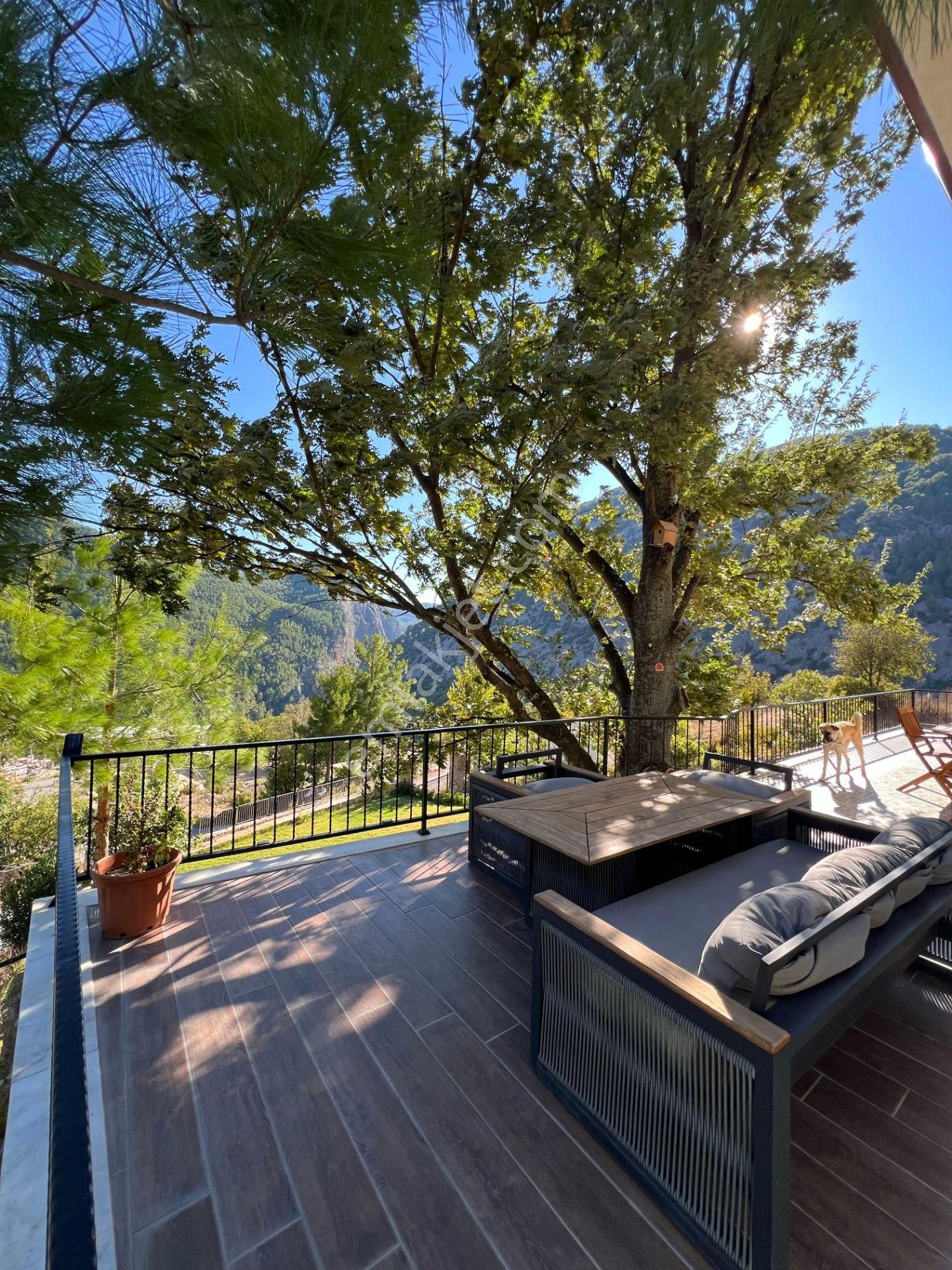 Dim Alacami 4.100 M2 Arazisi İle 4+1 İki Katlı Müstakil Villa - Görsel 20