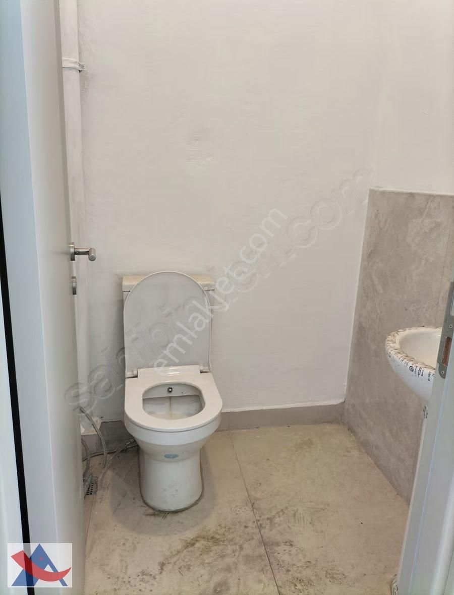 Ressam Salih Erimez Cad. Üstü Ön Kullanımlı 25 M2 Satılık Dükkan - Görsel 16