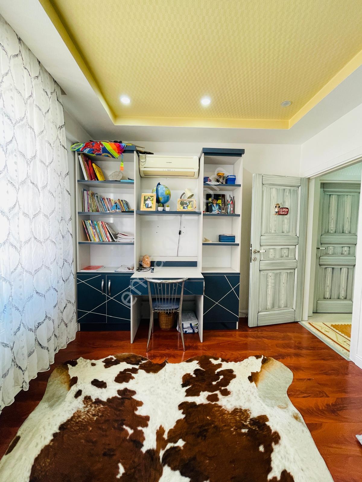 Yeşilbahçe 'de Mükemmel Lokasyonlu Asansörlü 350 M² 4+2 - Görsel 19