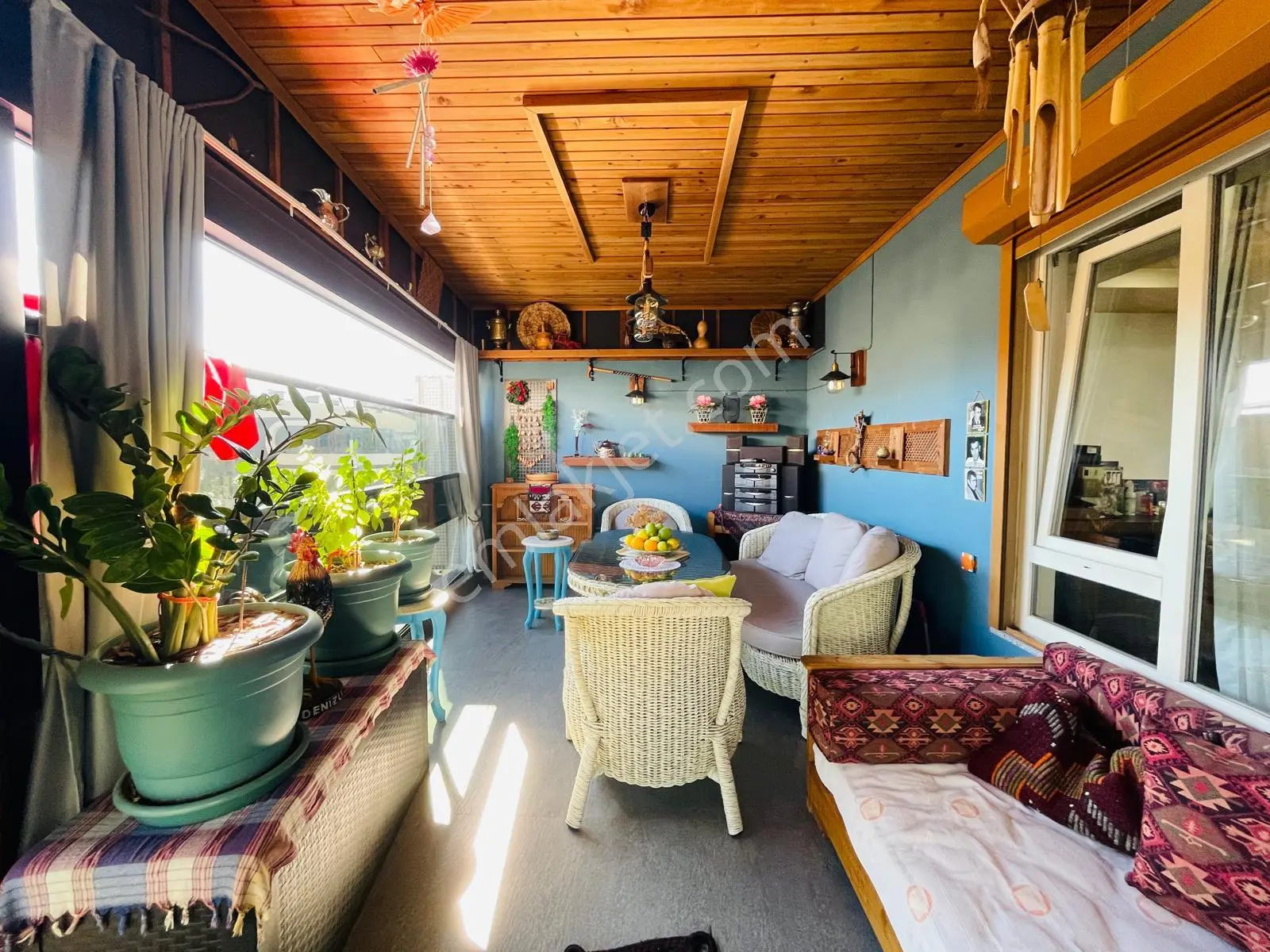 Yeşilbahçe 'de Mükemmel Lokasyonlu Asansörlü 350 M² 4+2