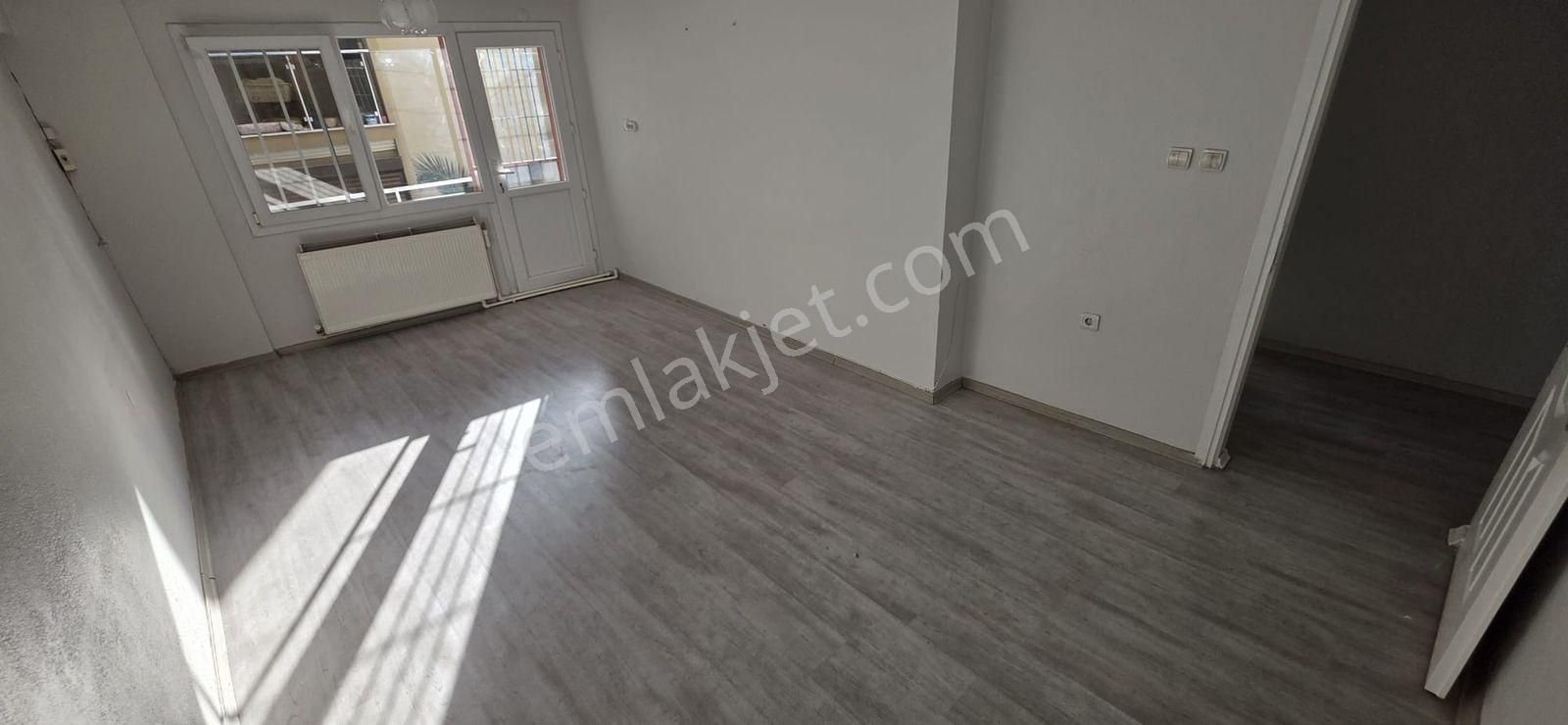 Karşıyaka Alaybeyde Arakat Doğalgazlı 2+1 Daire - Görsel 23