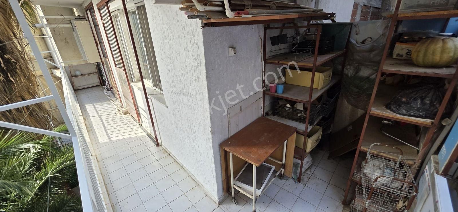 Karşıyaka Alaybeyde Arakat Doğalgazlı 2+1 Daire - Görsel 7