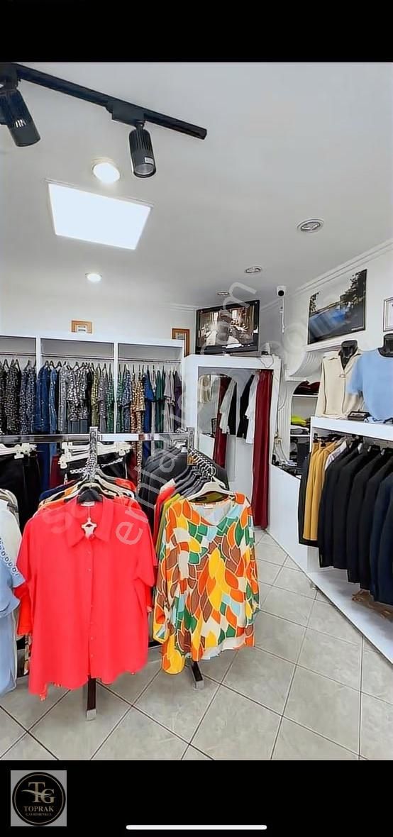 Karakaş Mahallesi Cumhuriyet Caddesinde Satılık 165 M2 Dükkan - Görsel 13