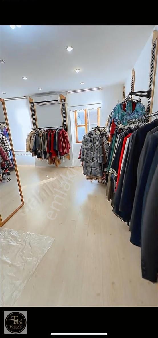 Karakaş Mahallesi Cumhuriyet Caddesinde Satılık 165 M2 Dükkan - Görsel 2