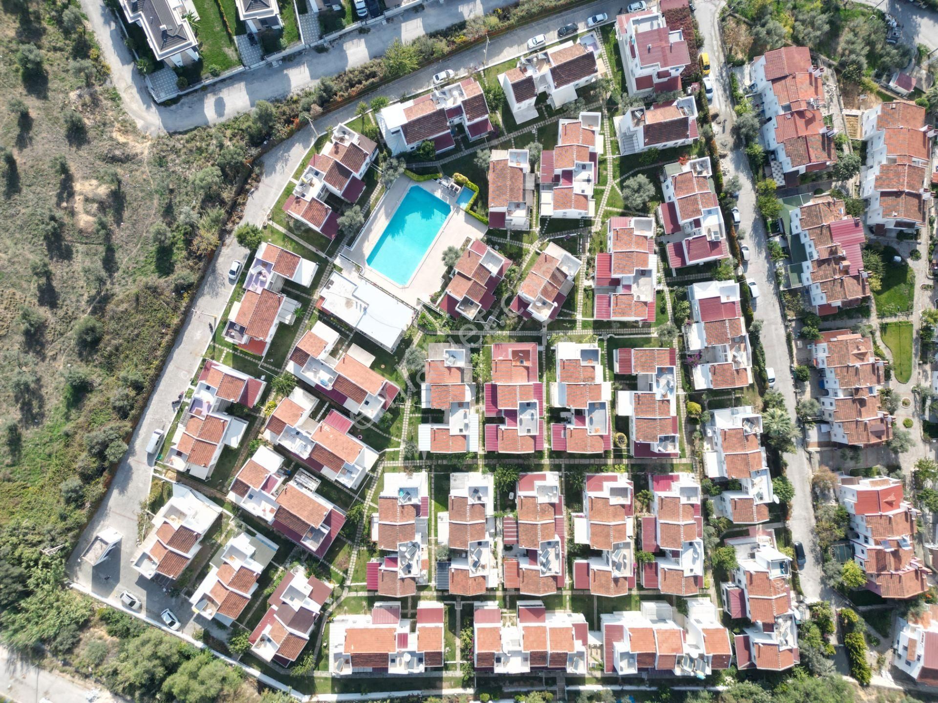 Aksan Sitesınde Doğalgazlı Havuzlu Denize Yakın Dubleks... - Görsel 6