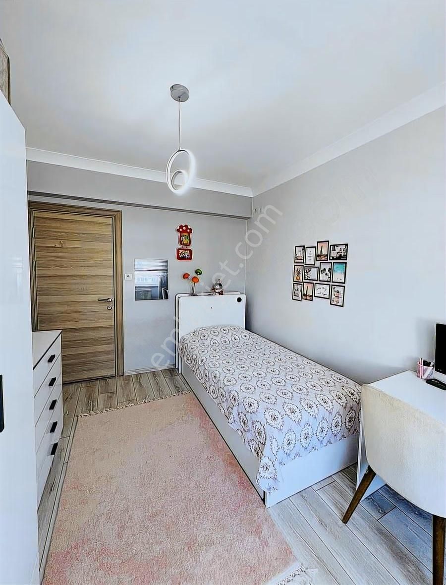 4+1 Kapalı Otoparklı Özel Yapım Site İçerisinde Daire - Görsel 19