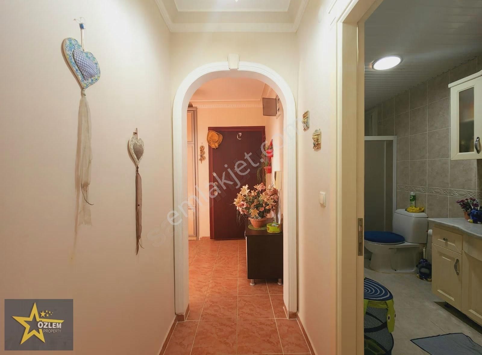 Alanya Mahmutlar Barbaros Caddesi 2+1 Eşyalı Giriş Kat Satılık - Görsel 13
