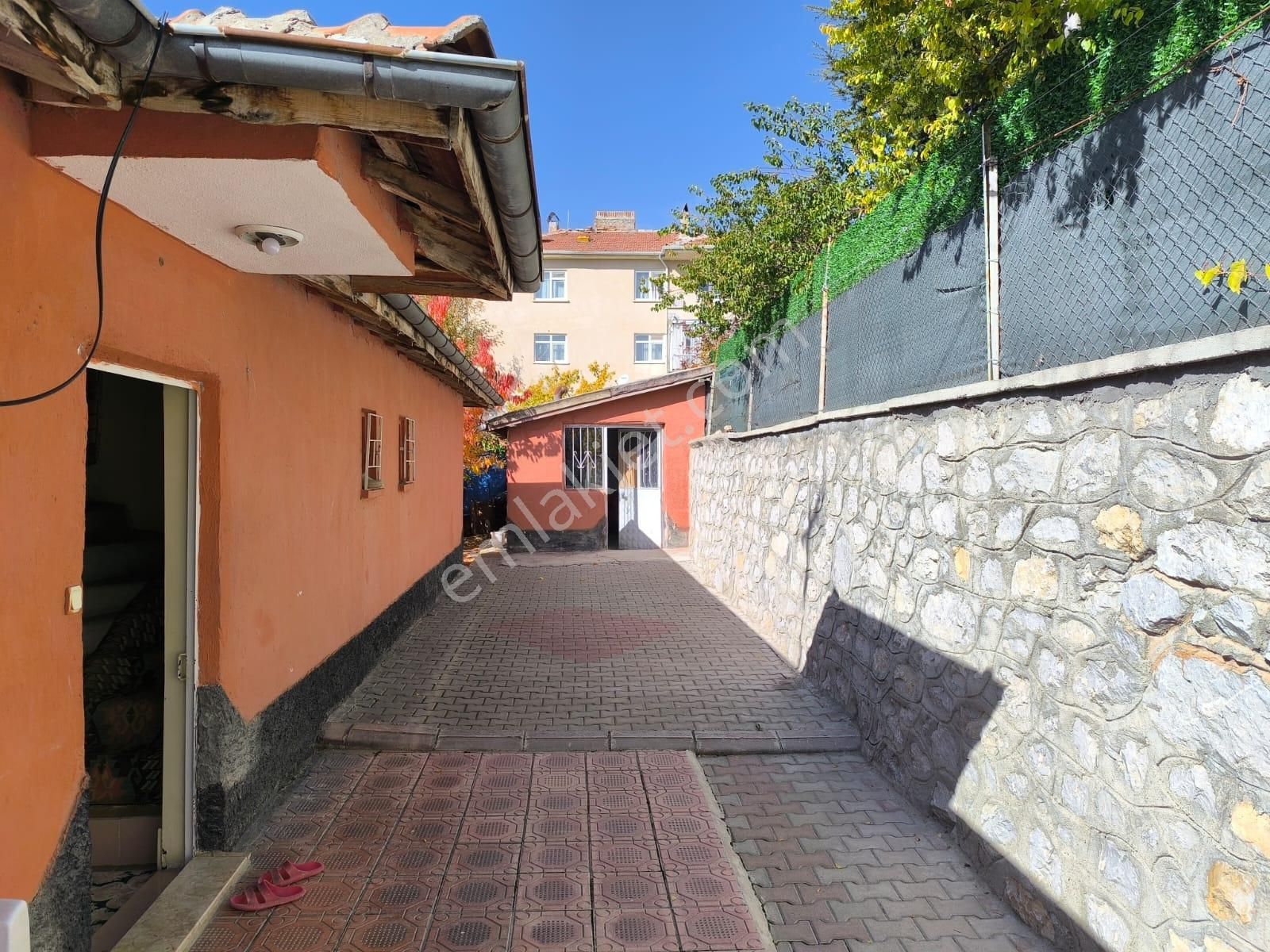 Hasanoğlan Havuzbaşı Mahallesi Bahçeli Müstakil Ev - Görsel 8