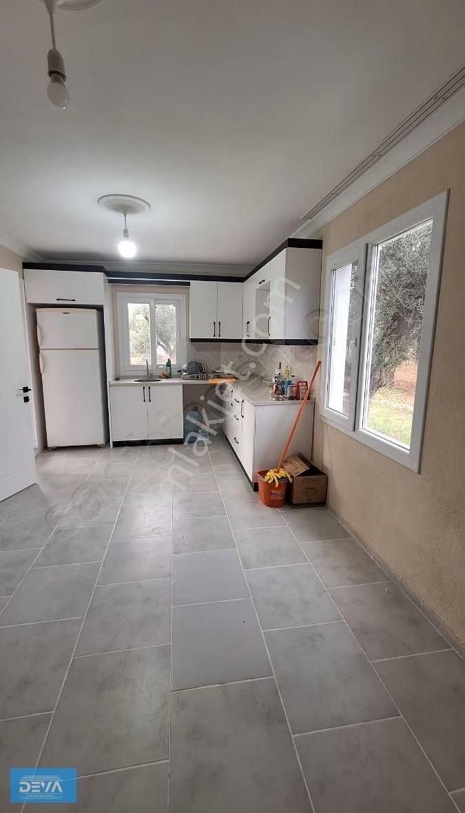 Torbalı Dağkızılca Köyünde Satlık 351m2 Baçe İçinde 60m2 Çatı Ev