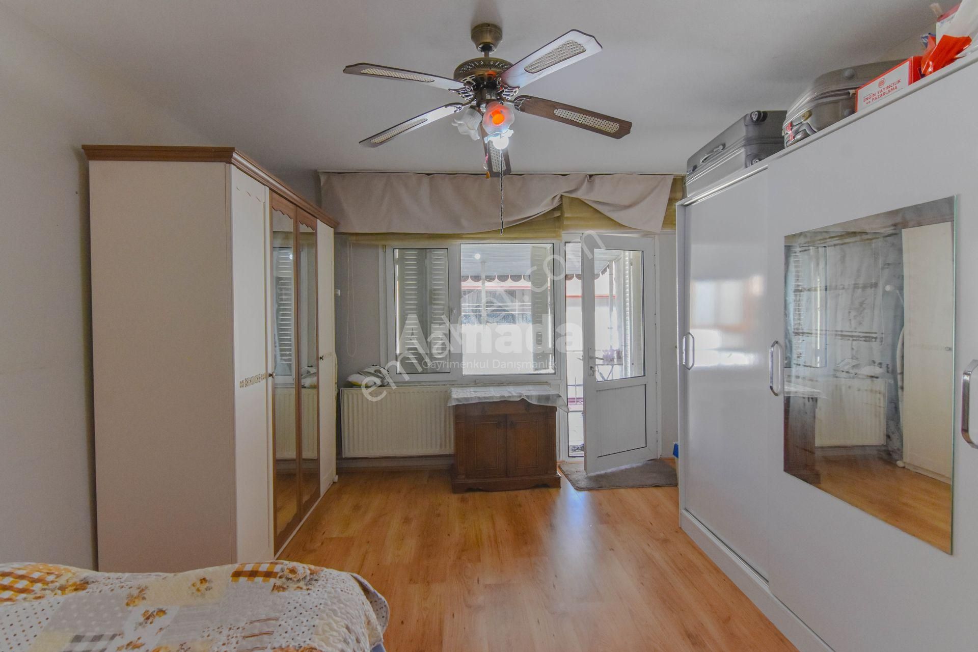 Kuşadası Şehir Merkezi'nde Satılık 3+2 Villa - Görsel 13