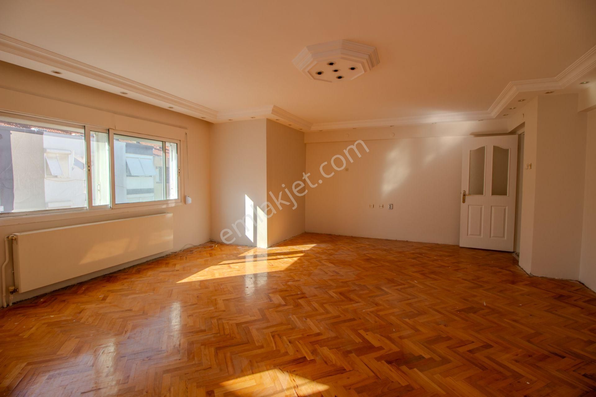 İzmir Konak Güzelyalı Satılık 4+1 Daire – Deniz Yakını & Krediye Uygun - Görsel 7