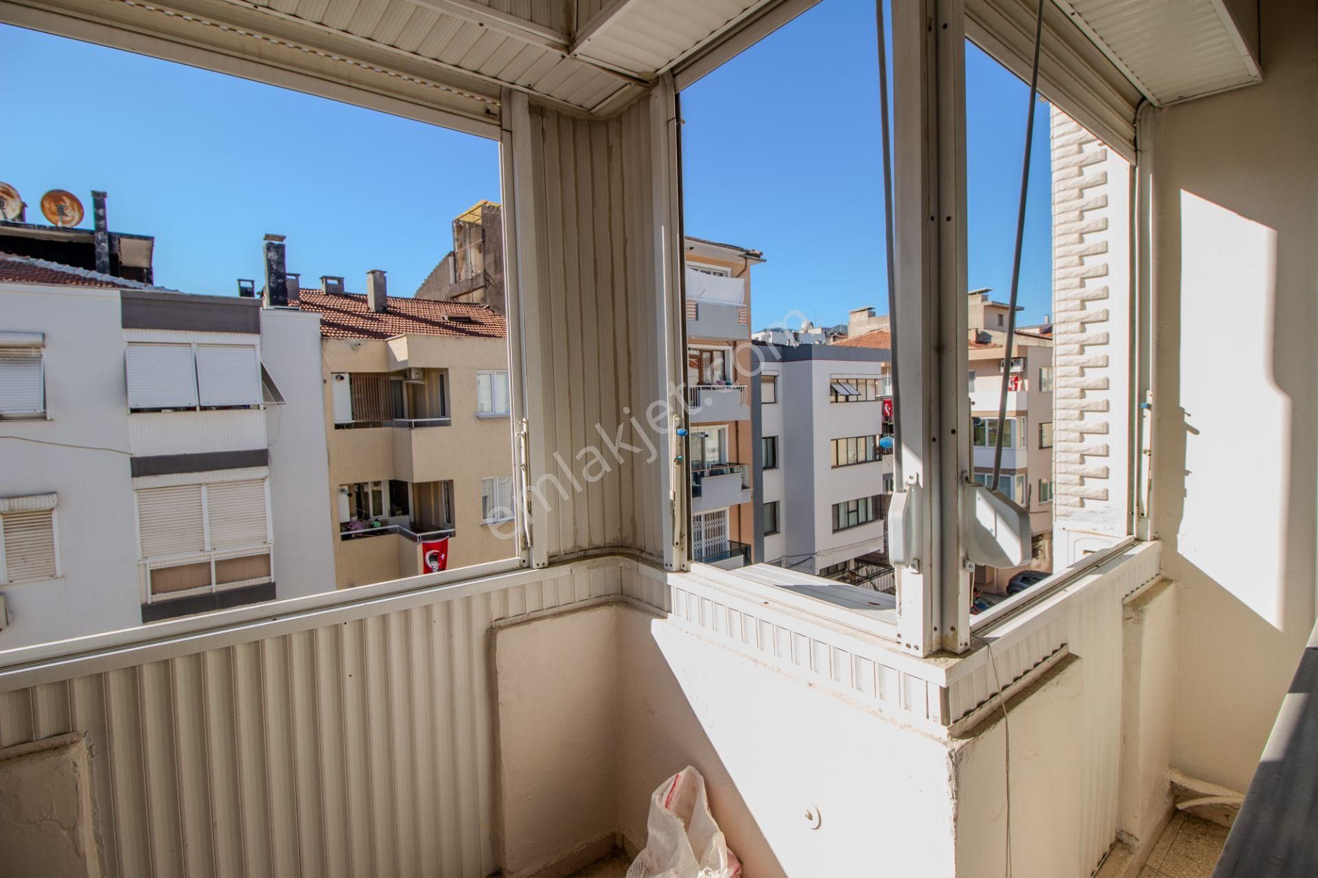 İzmir Konak Güzelyalı Satılık 4+1 Daire – Deniz Yakını & Krediye Uygun - Görsel 28