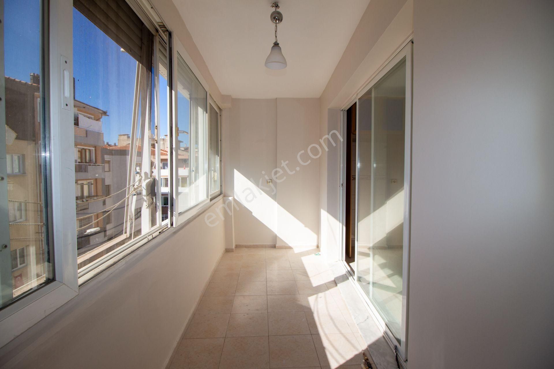 İzmir Konak Güzelyalı Satılık 4+1 Daire – Deniz Yakını & Krediye Uygun - Görsel 13