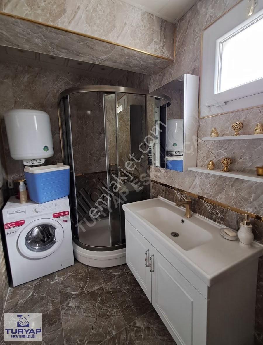 Yeni Foça'da Satılık Tam Müstakil Doğalgazlı Tripleks Villa - Görsel 9