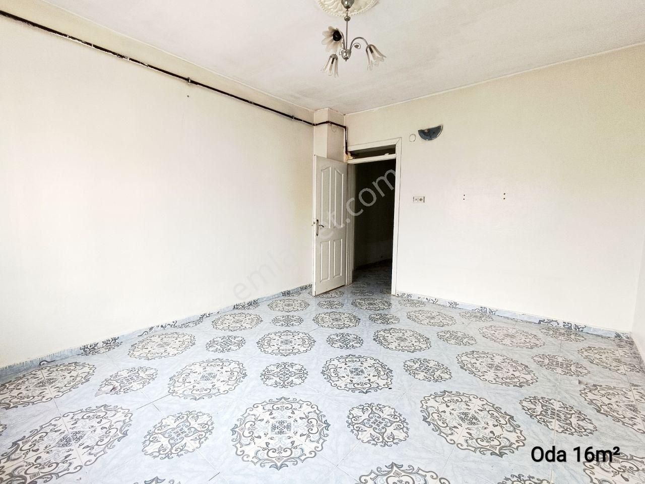 Repa Gayrimenkul Tayfun Gültoplayan'dan Selimiye'de 3 Katlı Ev - Görsel 3