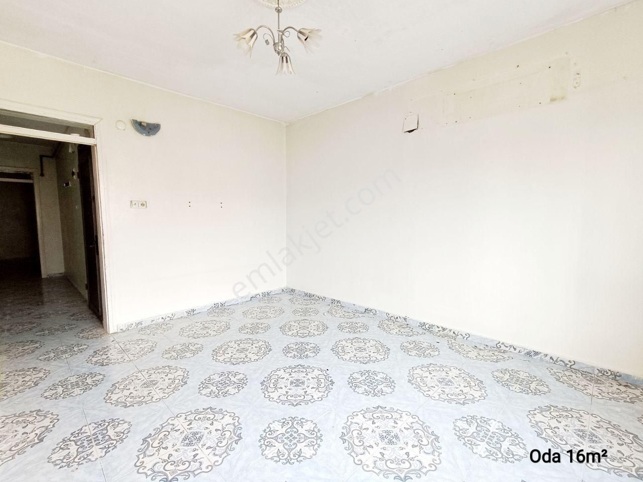 Repa Gayrimenkul Tayfun Gültoplayan'dan Selimiye'de 3 Katlı Ev - Görsel 5