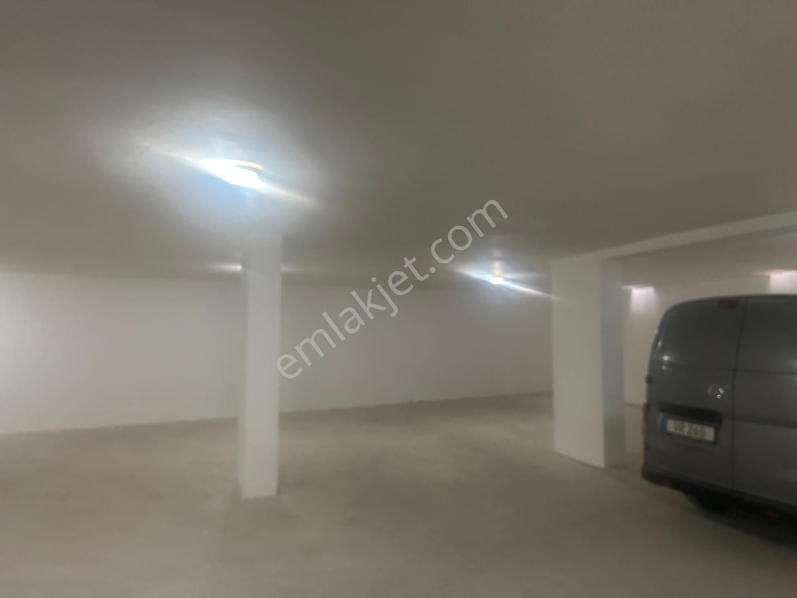 Lefkoşa Bakanlıklar Bölgesi Kiralık Yeni 220 M2 Ve 148 M2 Den Ticariizinli Ofisler. - Görsel 13