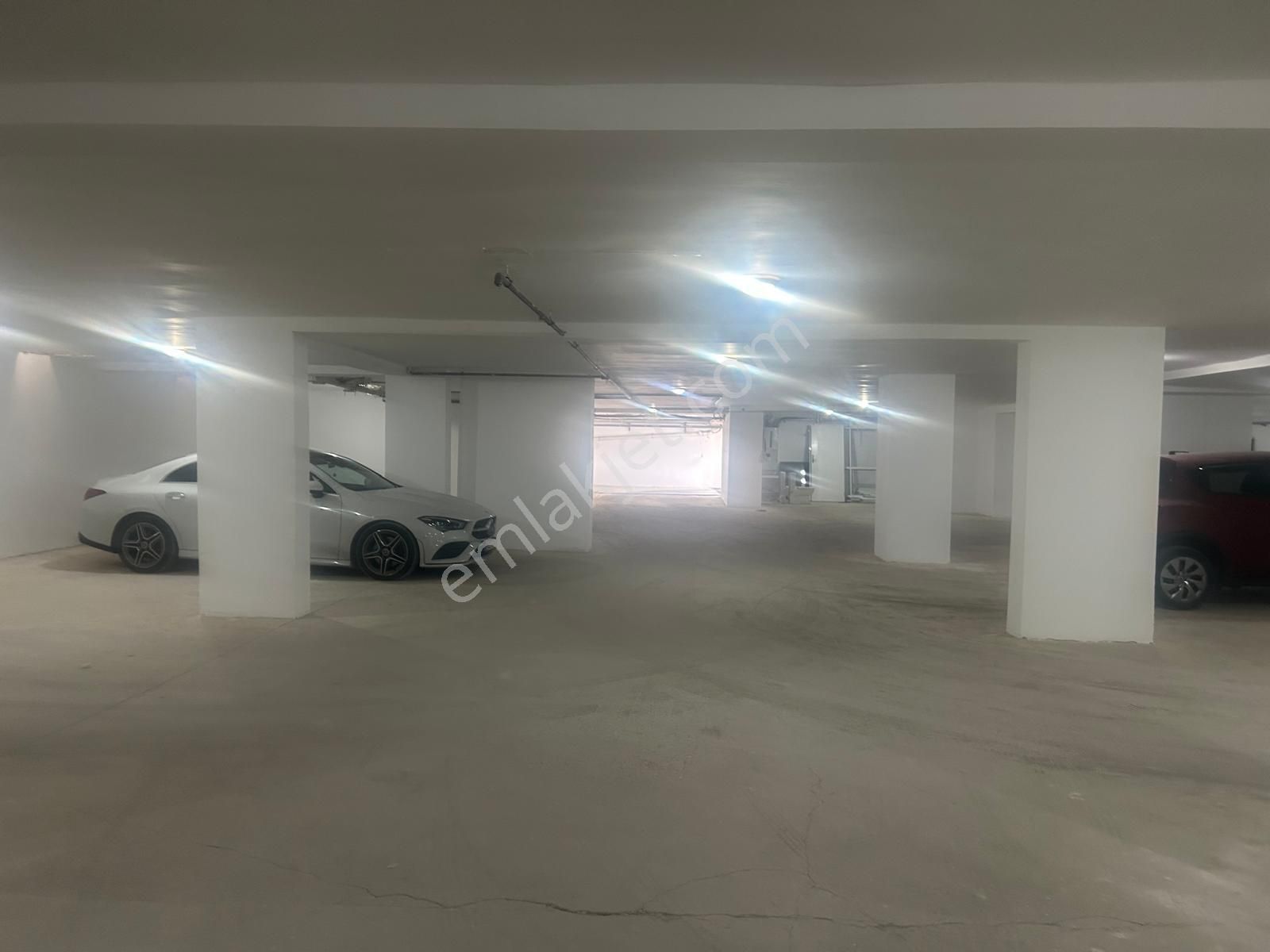 Lefkoşa Bakanlıklar Bölgesi Kiralık Yeni 220 M2 Ve 148 M2 Den Ticariizinli Ofisler. - Görsel 15