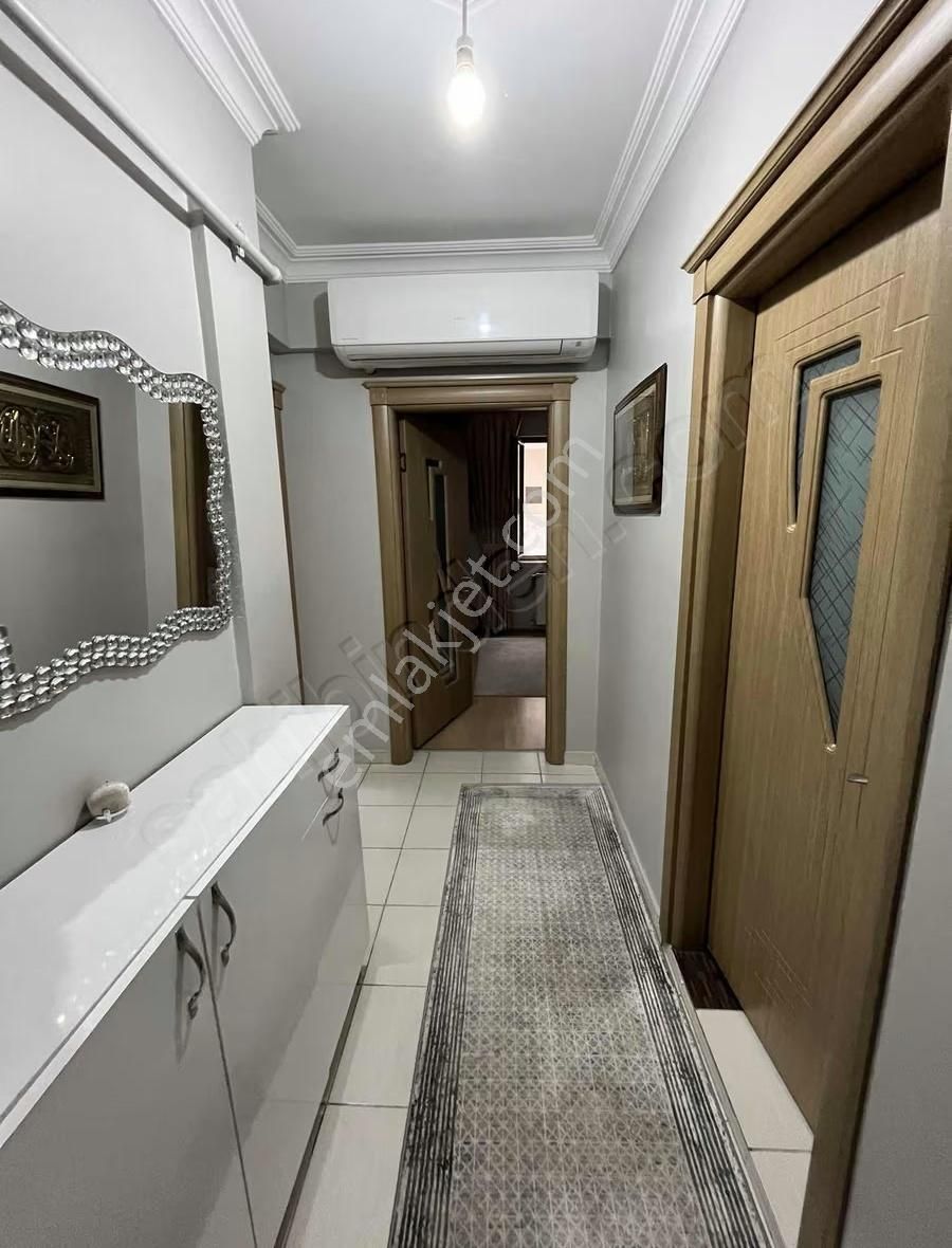 Bayrampaşa Merkezde Ebeveyn Banyolu Yüksek Giriş Daire - Görsel 15
