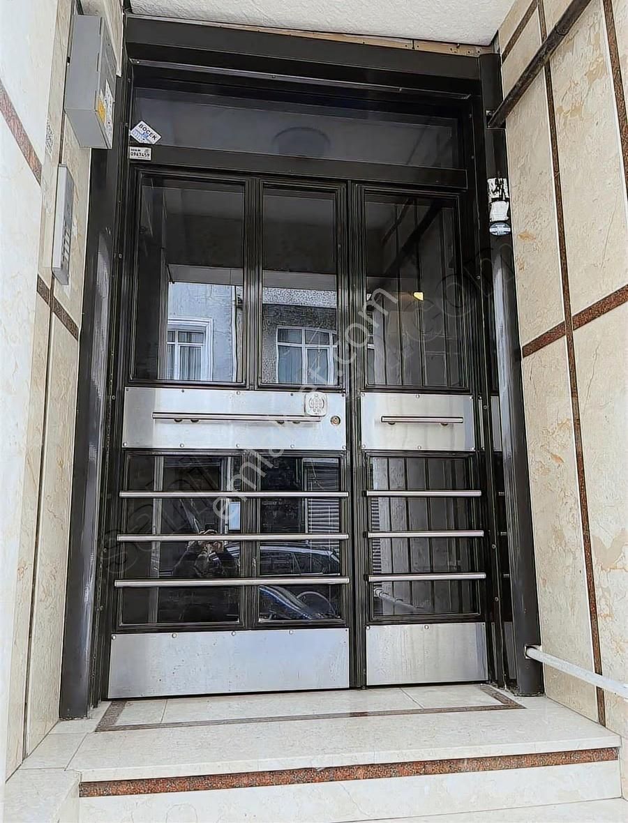 Bayrampaşa Merkezde Ebeveyn Banyolu Yüksek Giriş Daire - Görsel 12