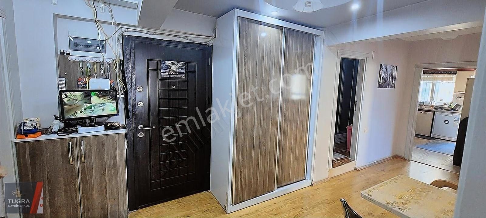 Denize Sıfır, Gmk Üzeri Satılık Geniş 2+1 Daire - Görsel 5