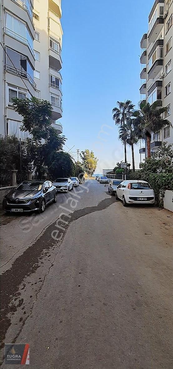 Denize Sıfır, Gmk Üzeri Satılık Geniş 2+1 Daire