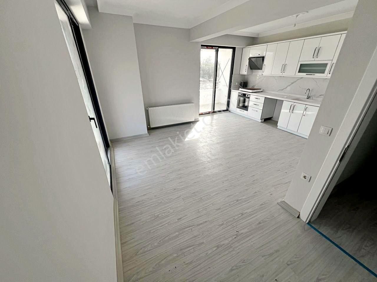 ➡️blue Life Egenden Gerçek İlan Kadıköyde Satılık Arakat & Ön Cephe Geniş Balkonlu 2+1 Daire - Görsel 9