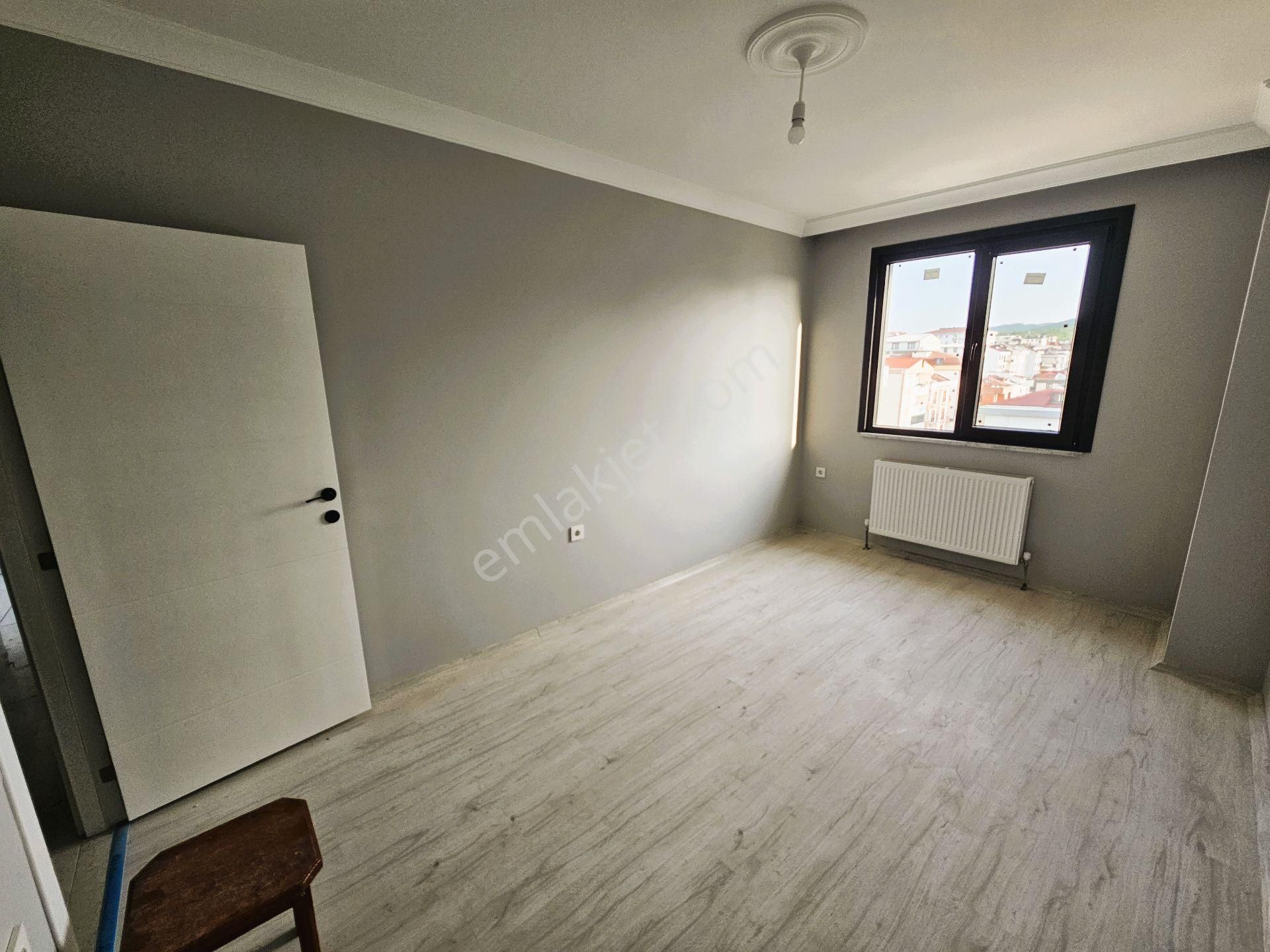 Akpınar' Da Kiralık 3+1 Daire ..açıklamayı Okuyunuz.. - Görsel 13