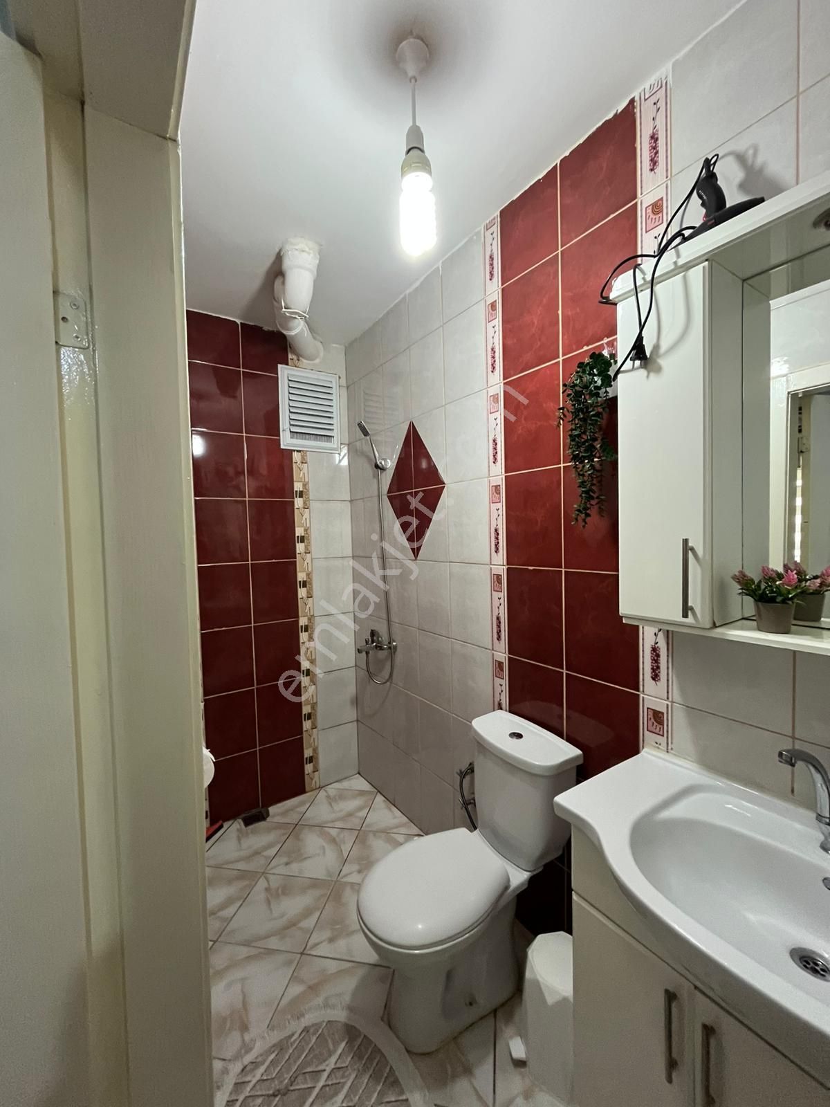 Yayla Mahallesi'nde Cadde Üzerinde 4+1 Ters Dubleks! - Görsel 5