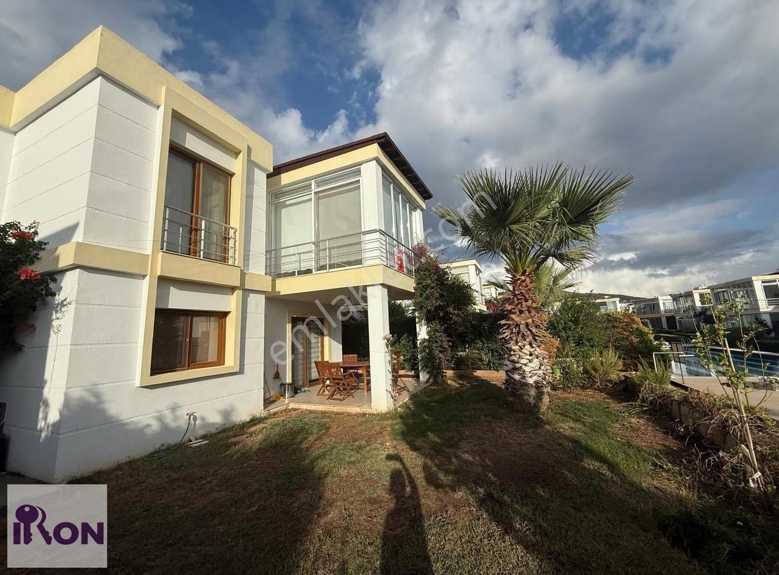 Bodrum Merkezi Konumda Kiralık Lüks Villa !! - Görsel 2