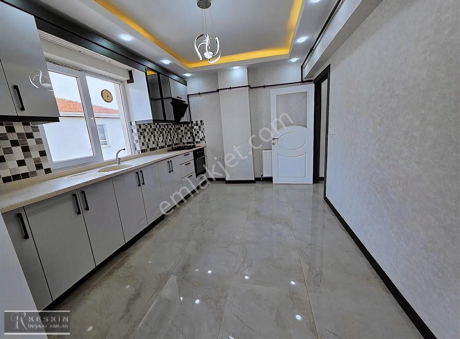 Keçiören Karakaya Mah Cadde Yakını 3+1 Orta Kat Yapılı Asansörlü - Görsel 5