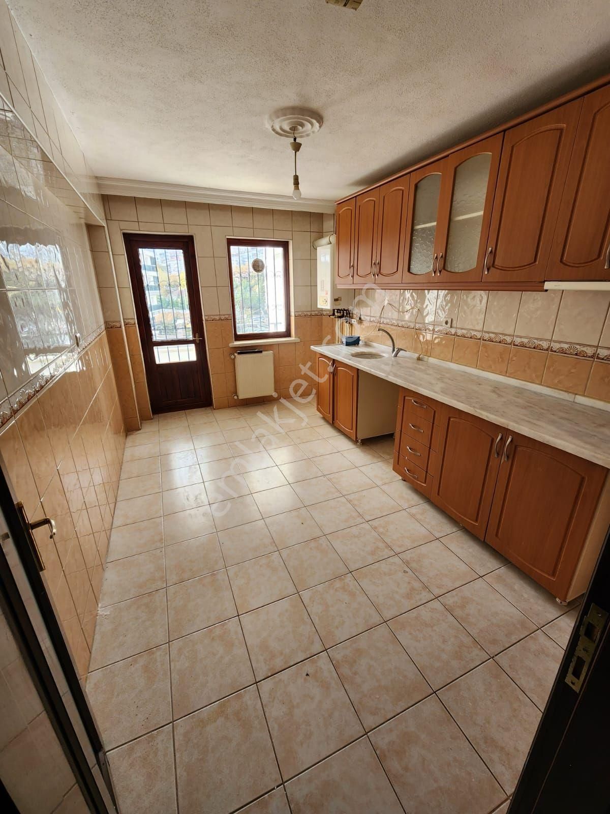 Gül Emlaktan 1.kat Konumunda 2+1 Yüksek Giris - Görsel 13